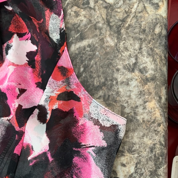 Ladies Tahari Ruffled Blouse - Picture 7 of 11